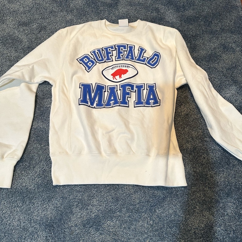 White sweatshirt buffalo mafia
